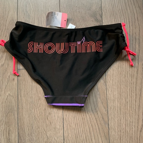 Brand new swim bottom (still has tag) - Picture 2 of 2